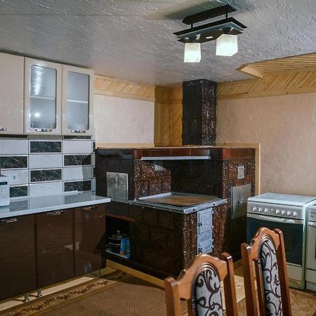 Під Соснами Hotel Krivorovnya Exterior photo